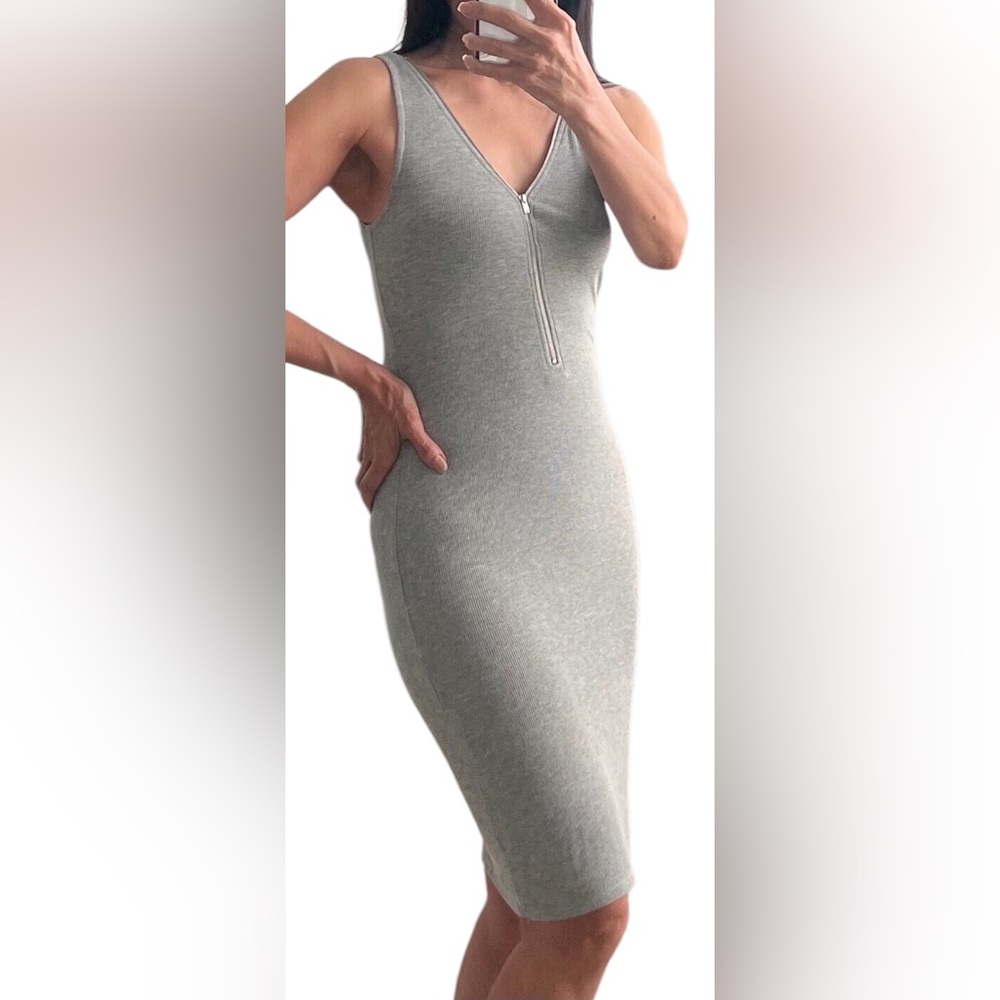 FOREVER 21 Gray Midi Dress Size Small